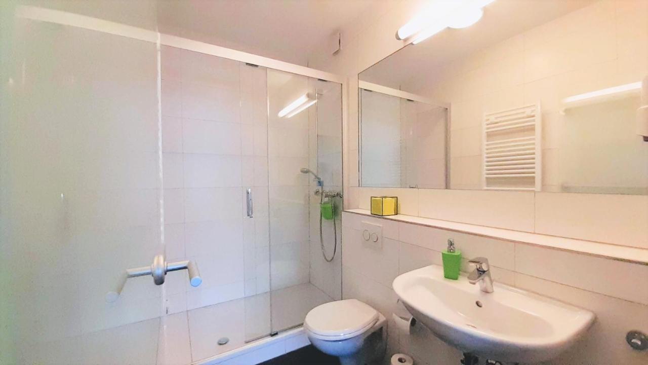 Winkelwerkstatt Hotel Krov Luaran gambar