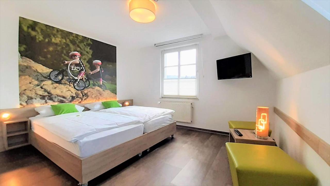 Winkelwerkstatt Hotel Krov Luaran gambar