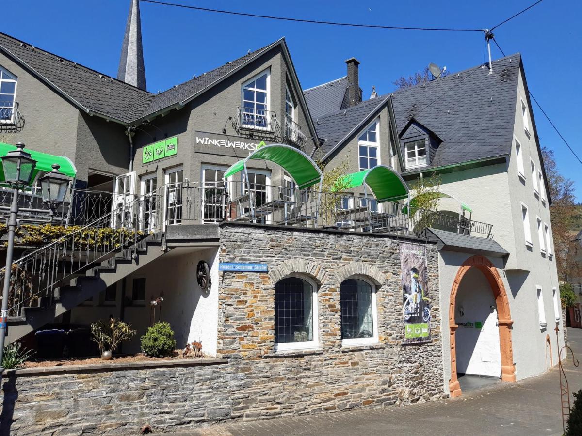 Winkelwerkstatt Hotel Krov Luaran gambar